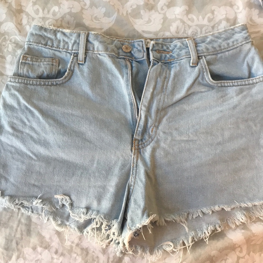 Light wash denim shorts